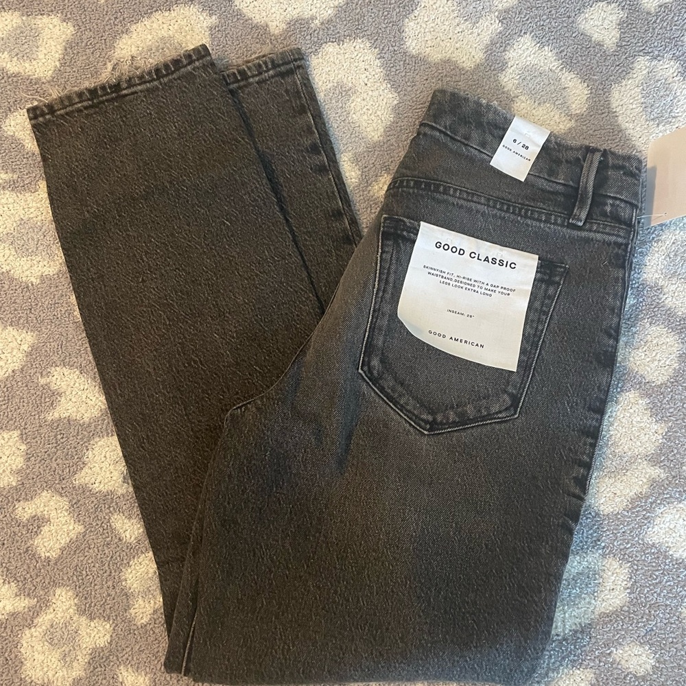 Good American Women’s Dark Gray Straight Jeans